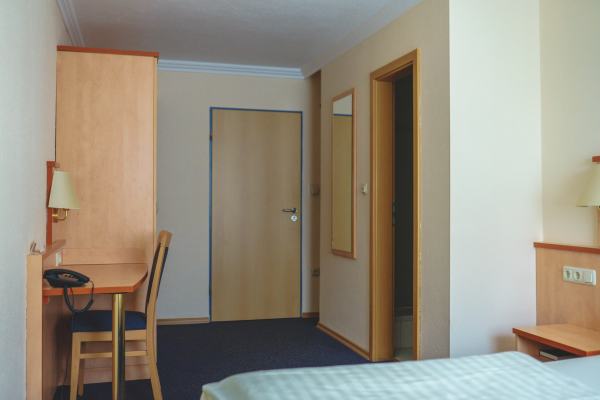 zur-laend-moosburg-doppelzimmer