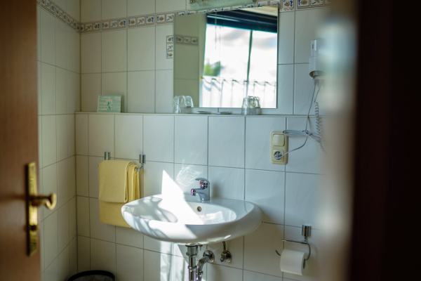 zur-laend-moosburg-einzelzimmer